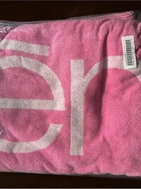 SUPREME 🔥 Pink Towel 5 Boroughs Collection